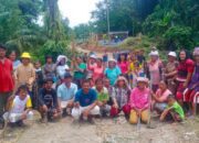 Masyarakat Huta Dua Raja Hombang Gotong Royong,Berharap Perbaikan Jembatan Utama Dikabulkan Pemkab Simalungun
