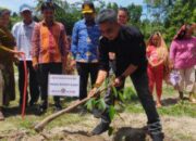 Mamre GBKP Klasis Sinabun Menanam Pohon Dibantaran Lau Borus
