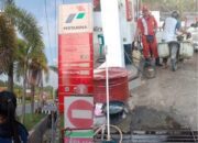 Diduga SPBU 14.221.245 Tanah Jawa menjual Pertalite dan Solar ke Pedagang Jerigen