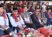 Bupati Simalungun Bersama Wakil  Hadiri Hari Jadi Kabupaten Toba Yang Ke 26