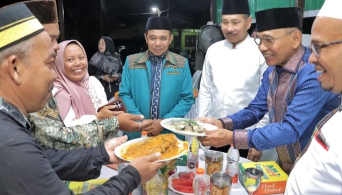 Buka Bersama Masyarakat Bandar Masilam Bupati Simalungun Saya Skan Berjuang Dengan Semua Tenaga Untuk Membangun Simalungun