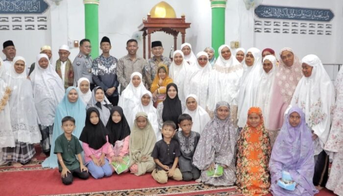 Buka Puasa Bersama Dengan Serikat Kaum Muslimin Batu VI  Bupati Ajak Berjamah Membangun Simalungun