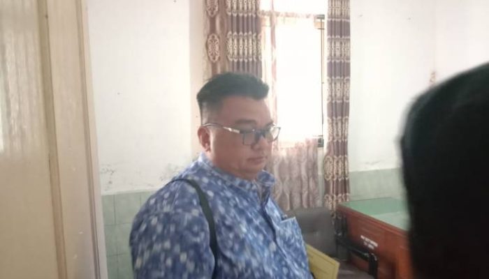 Robin Januarto Manurung Ketua Komisi I DPRD Kota Siantar Diwawancarai Insan Pers Robin Manurung Menjawab Menyarankan Mahasiswa USI Harus Buat  LP