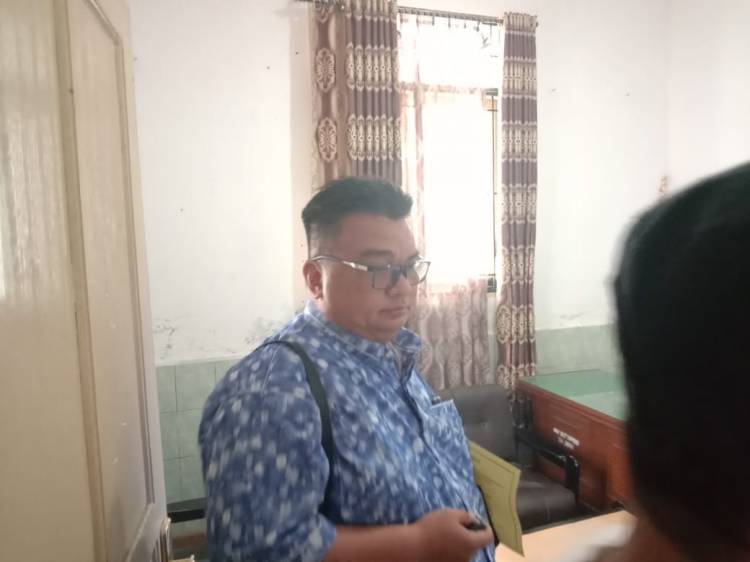 Robin Januarto Manurung Ketua Komisi I DPRD Kota Siantar Diwawancarai Insan Pers Robin Manurung Menjawab Menyarankan Mahasiswa USI Harus Buat  LP