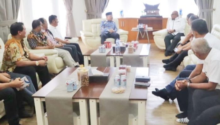 Audensi GM PTPN IV Dengan Bupati Simalungun Penuh Keakraban dan Kekeluargaan