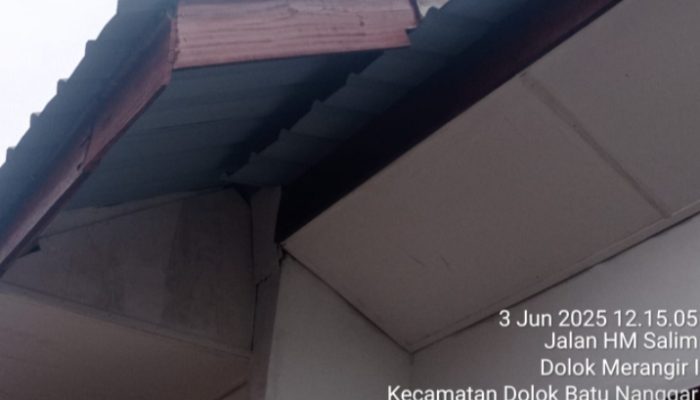 Baru Selesai Dikerjakan Proyek Rehabilitasi SMPN-1 Dolok batunanggar Senilai 1,5 M Sudah Mengalami Keretakan