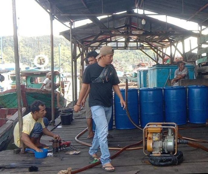Skandal Besar di Sibolga Pimpinan Media Online HS Terlibat BBM Illegal dan Pembekingan Bom Ikan