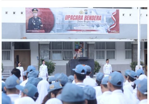 Generasi Muda Harapan Bangsa Kapolda Sumut Motivasi Siswa SMA 1 Negeri Medan