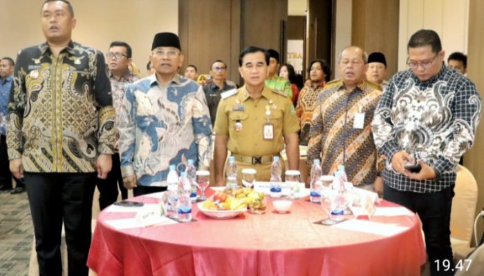 Bupati Simalungun Terima Penghargaan Paritrawa 2025 Wujud Komitmen Dalam Memberikan Perlindungan Pada Pekerja  Rentan