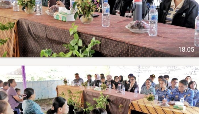Berkunjung di Nagori Silou Huluan Ketua TP KK Ny Dharmawati Anton Achmat Saragih Perempuan Harus Menjadi Motor Penggerak Ekonomi Keluarga