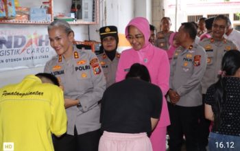 Sambug HUT Bayangkara ke-80 Polres Pematangsiantar Gelar  Baksos ke Panti Elim dan Grace House